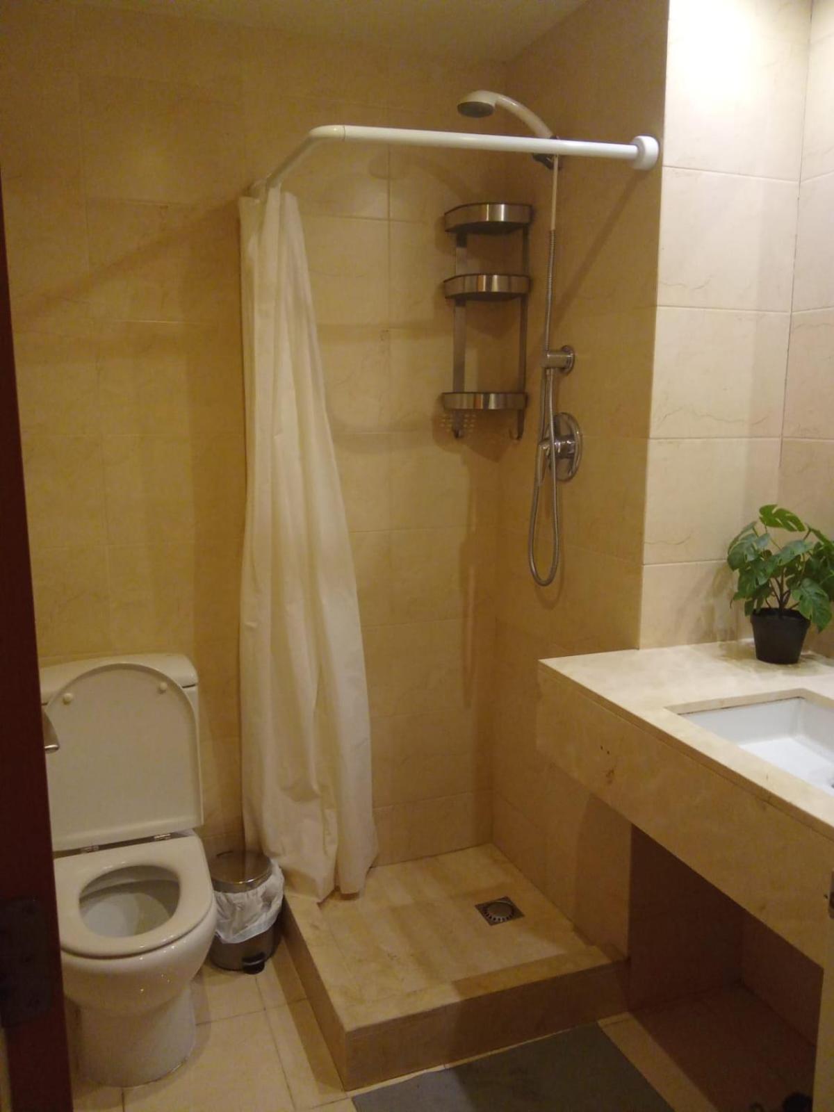 Private Rooms Near Las Ramblas Barcelona Exterior foto